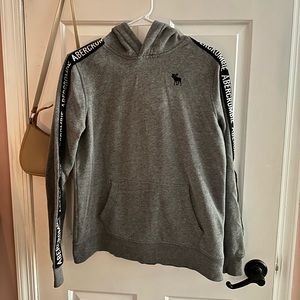 Abercrombie Sweatshirt